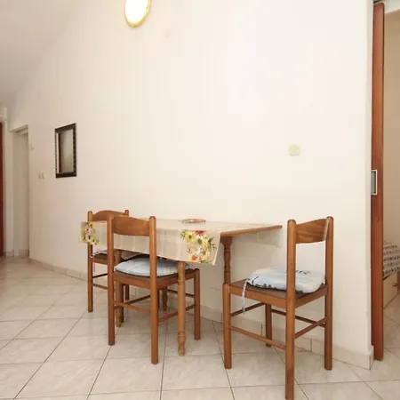 Rukavac 1154e Apartamento Vis